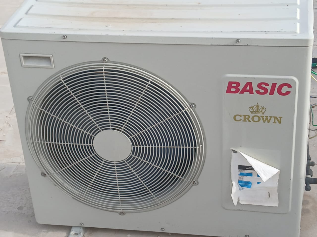 تركيب وحدة تكييف جديدة - فني تكييف محترف - أعمال تكييف المدينة المنورة